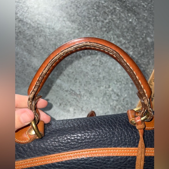 Vintage DOONEY AND BOURKE top handle leather bag - Picture 9 of 9